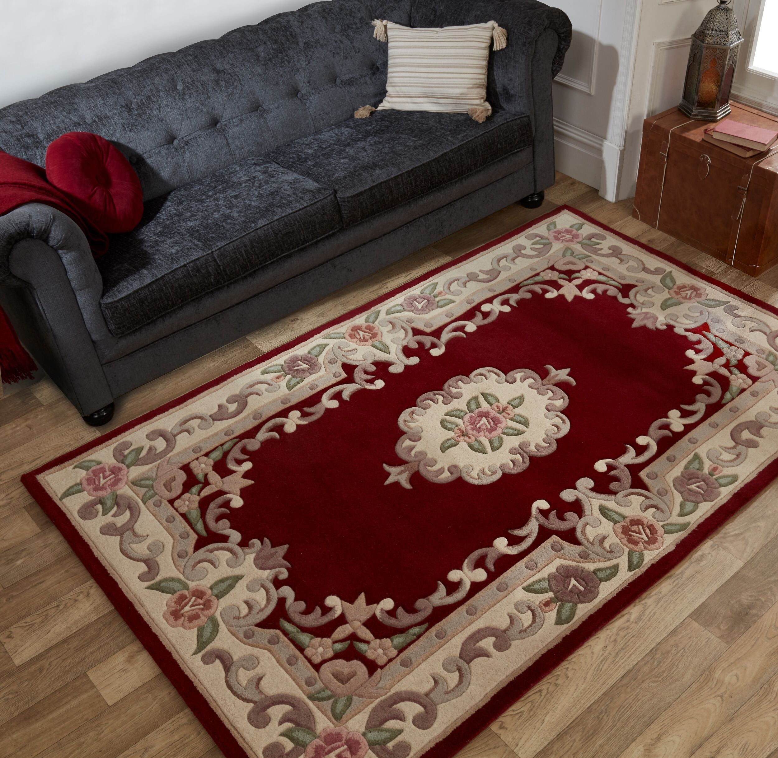 CarpetOnline Aubusson Lotus Premium – Rug Red